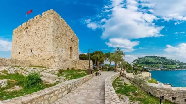 kUSADASİ KALE